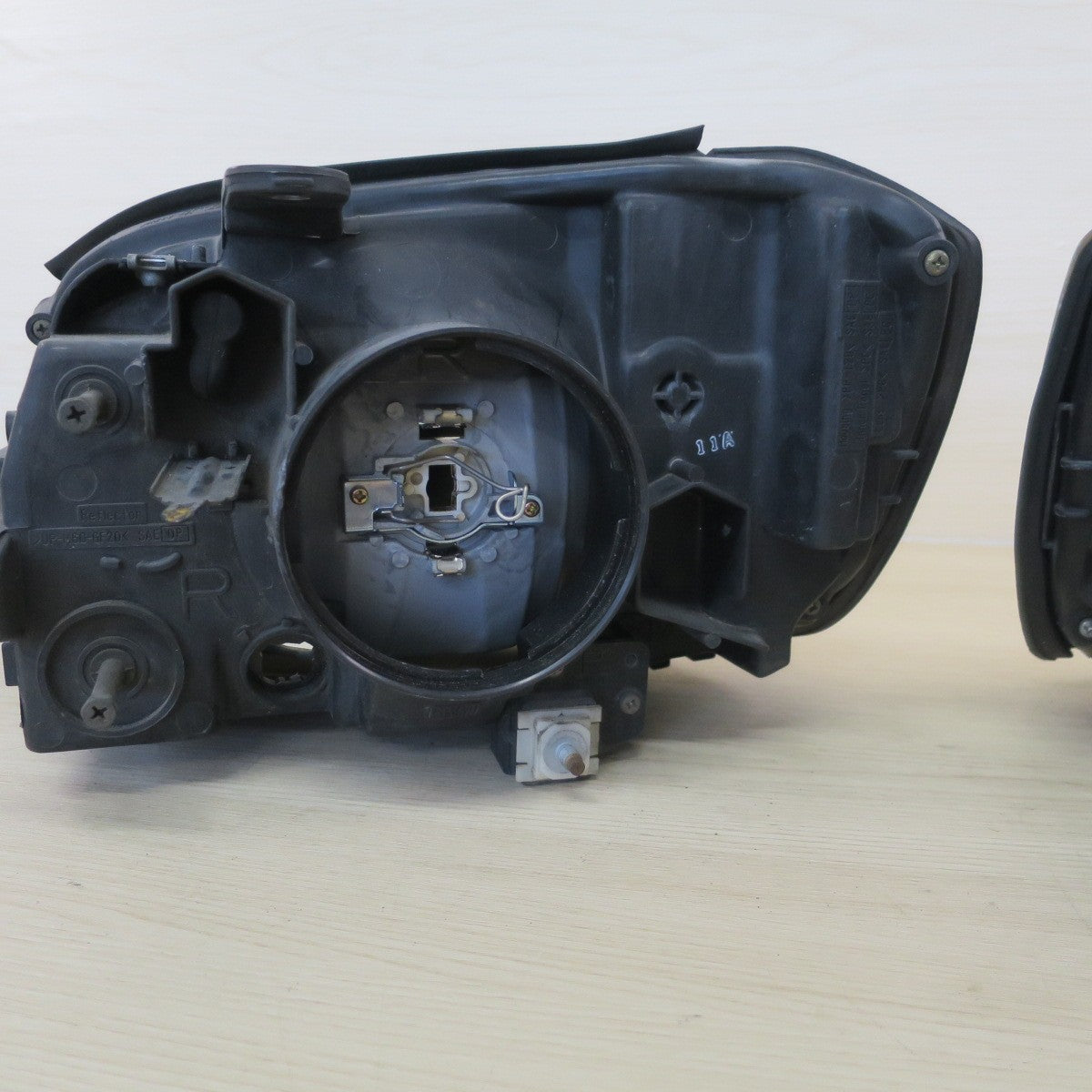 左右セット☆日産 WGNC34 ステージア 純正 ヘッドライト  KOITO 100-63512 Ⅱ KOITO 100-63511 Ⅱ ヘッドランプ 照明 カー パーツ☆