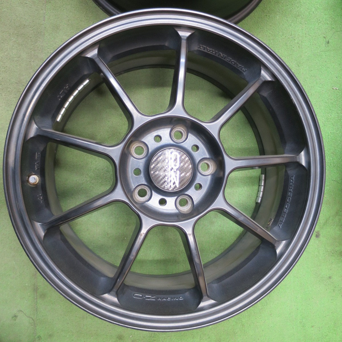 4本価格◎O・Z RACING Alleggerita HLT 17インチ ホイール OZ レーシング アレジェリータ 17×7.5J PCD112/5H◎6081702NGホ