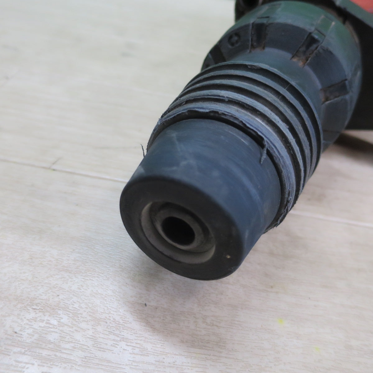 ☆HILTI ヒルティ 32mm ロータリー ハンマドリル TE24 電動 工具 ハンマードリル 斫り ハツリ はつり 削岩 機 穴あけ コード式 100V☆