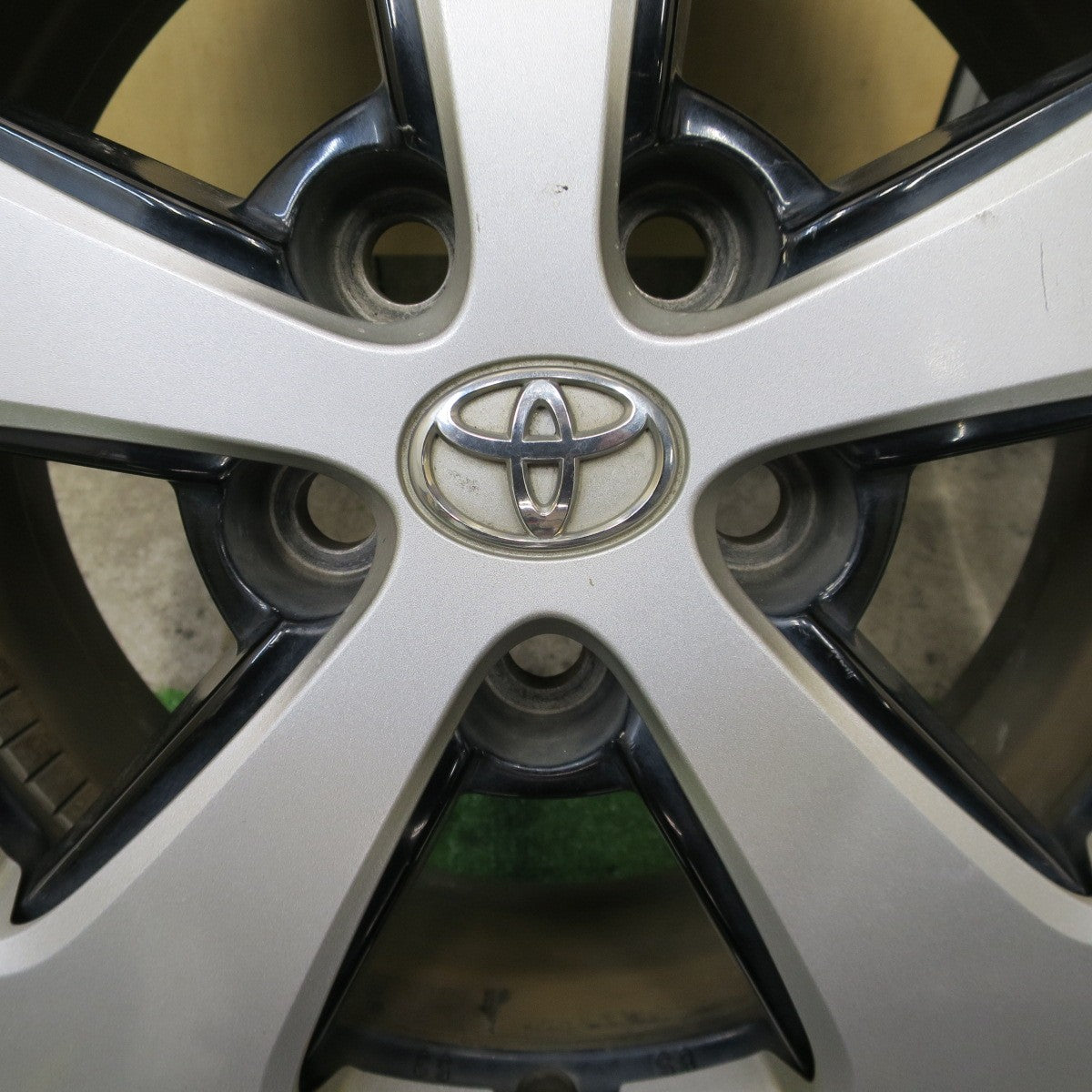 4本価格★トヨタ 30系 プリウス 純正 ホイール 15インチ 15×6JJ PCD100/5H★6022504ナホ