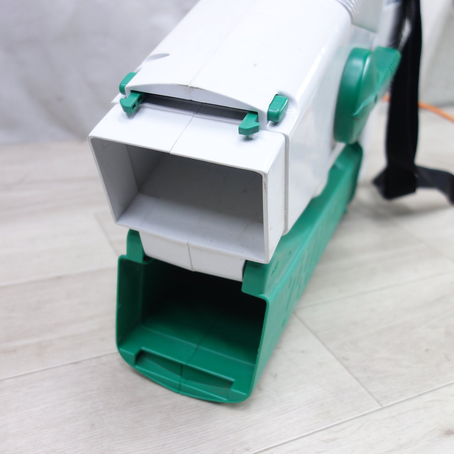 [送料無料] ◆マキタ ブロワ 集じん機 MUB0710 電動 工具 集塵 コード式 掃除機 送風 掃除 清掃 Makita◆