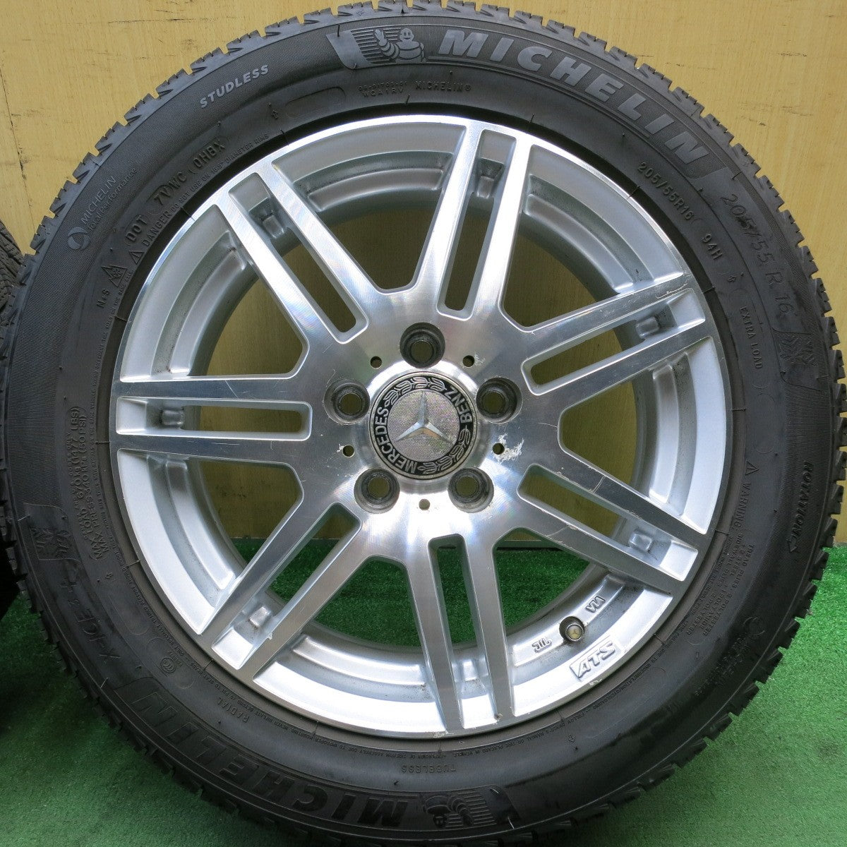 バリ溝！9分★ベンツ 等 ATS 205/55R16 スタッドレス ミシュラン X-ICE3+ 16インチ PCD112/5H★5092105HAス