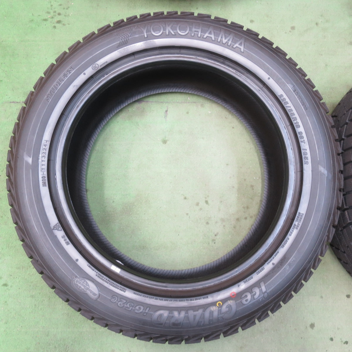 未使用！24年★スタッドレス 225/55R18 ヨコハマ アイスガード iG52C タイヤ 18インチ ZR-V エクストレイル アウトランダー エクリプスクロス デリカ D:5 等★6012706イスタ