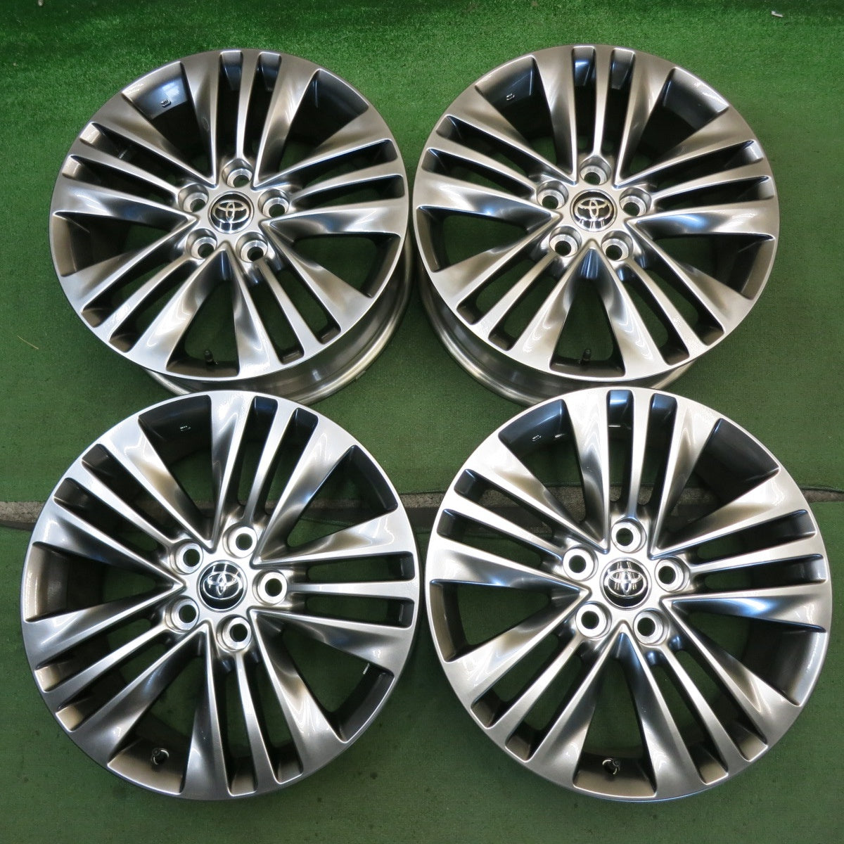新車外し◎トヨタ 40系 アルファード Zグレード ヴェルファイア 純正 ホイール 18インチ 18×7J PCD120/5H◎6082202HAホ