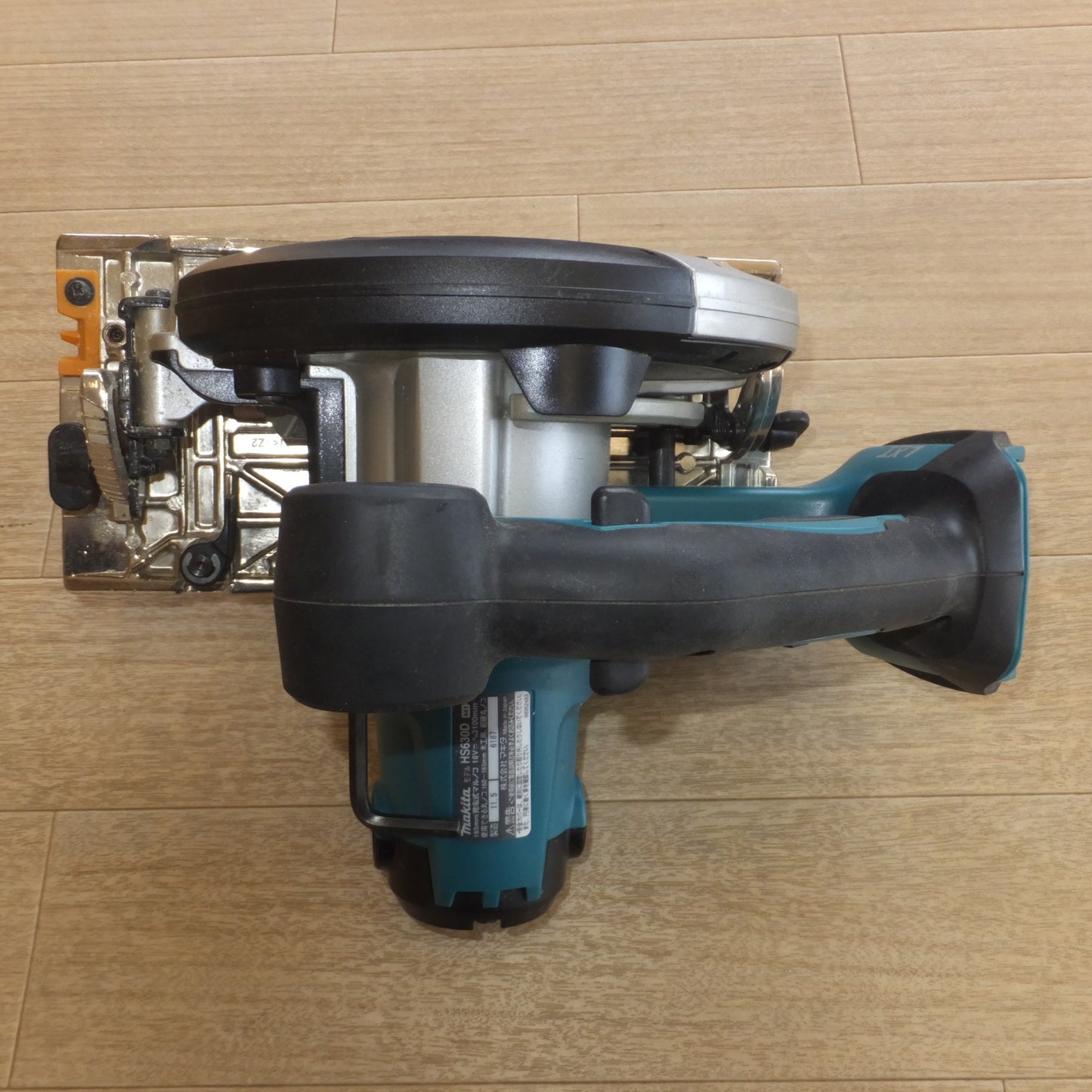 [送料無料] ★マキタ makita 165mm 充電式マルノコ HS630DRFX 本体のみ　木工用 超硬丸ノコ★