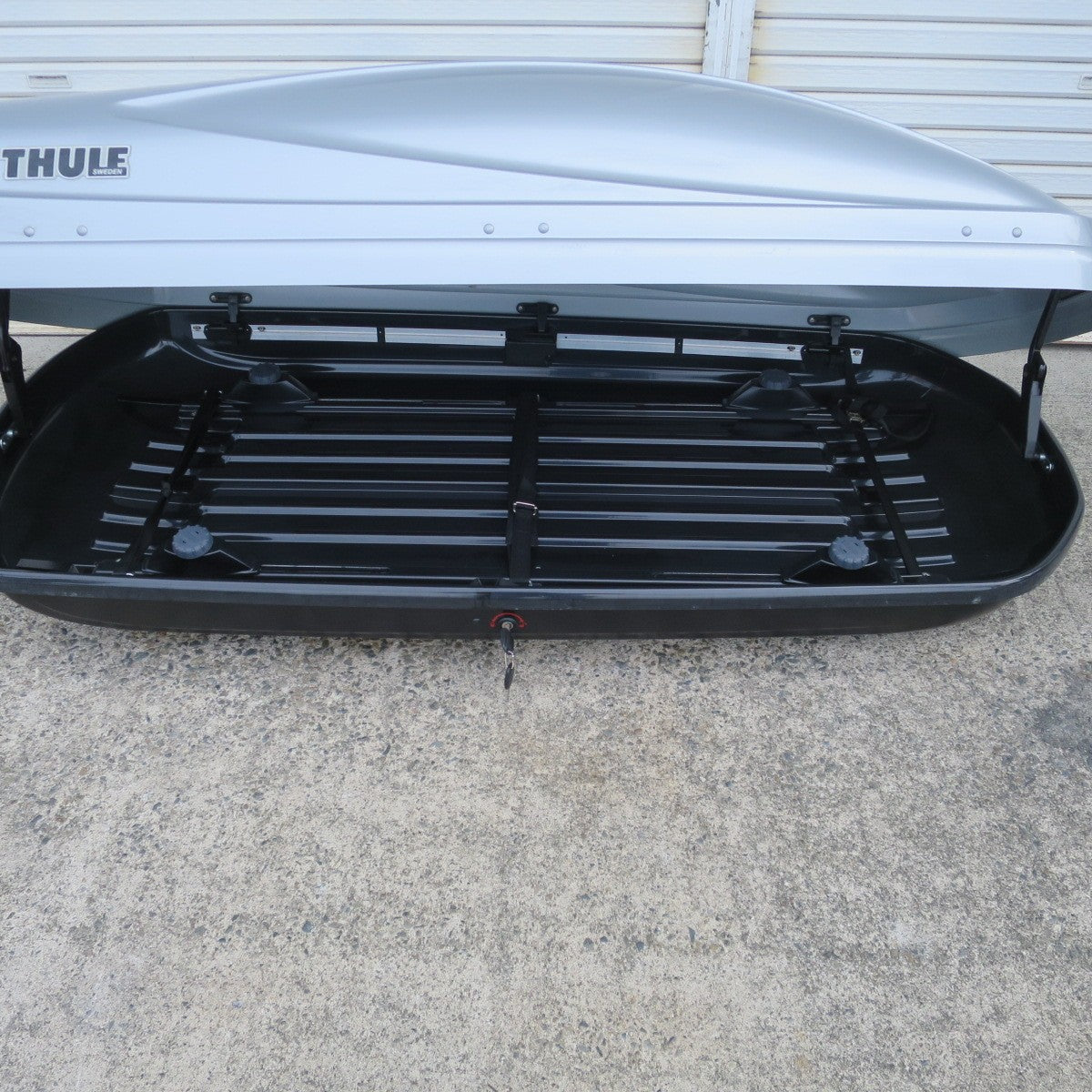 【岐阜発 直接引取限定】鍵付き☆THULE ルーフボックス Atlantis 200 アトランティス 200 両開き スーリー☆