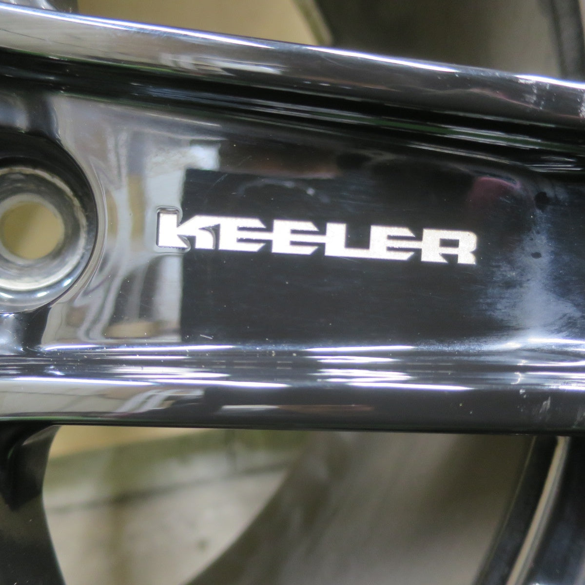 ほぼ未使用！24年！キレイ★KEELER TACTICS 265/70R17 スタッドレス ダンロップ ウインターマックス SJ8+ キーラー タクティクス 17インチ PCD139.7/6H★5111103イス