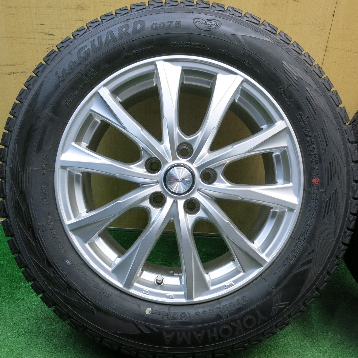 バリ溝！9.5分以上★スタッドレス 225/65R17 ヨコハマ アイスガード G075 JOKER ジョーカー 17インチ PCD114.3/5H★6010810HAス