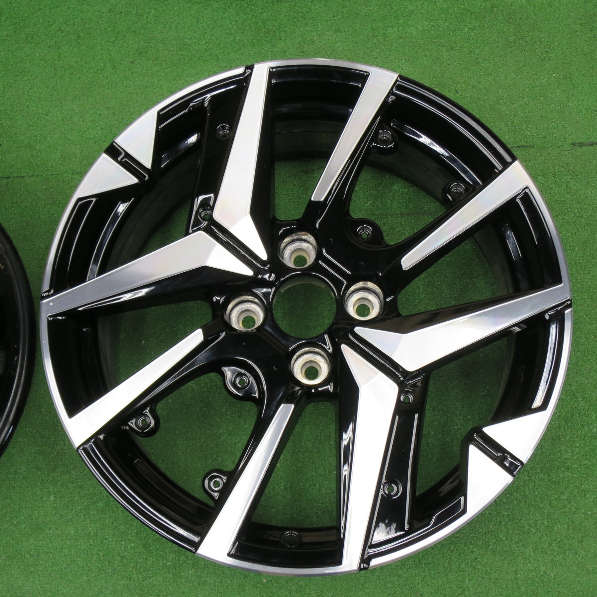 4本価格★プジョー 208 GT 純正 ホイール 17インチ 17×7J PCD108/4H★6061501NKホ