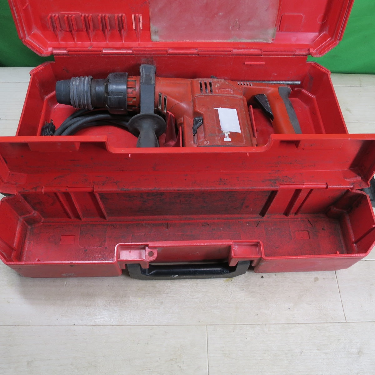 ☆HILTI ヒルティ 32mm ロータリー ハンマドリル TE24 電動 工具 ハンマードリル 斫り ハツリ はつり 削岩 機 穴あけ コード式 100V☆