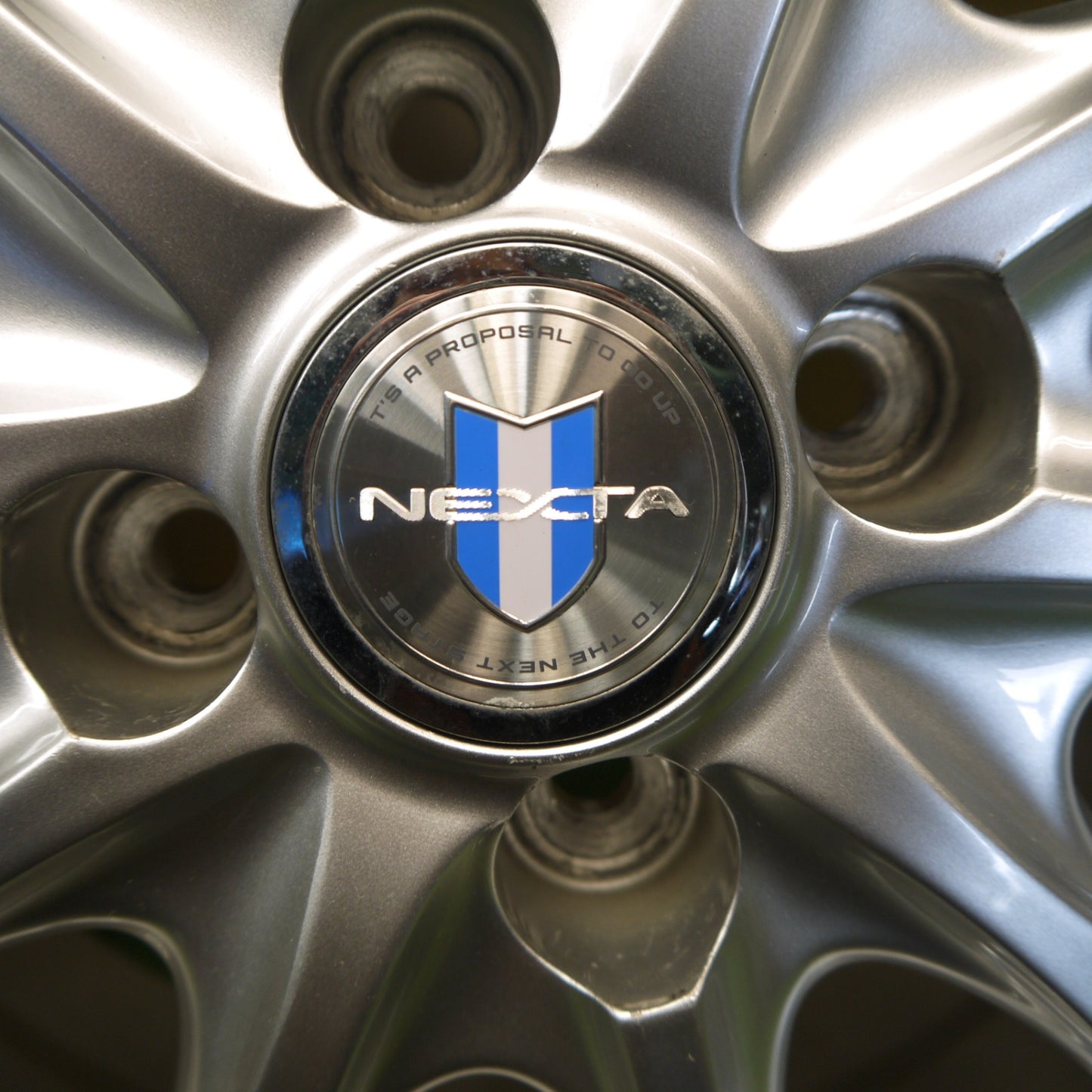 バリ溝！24年！キレイ！9.5分★スタッドレス 185/70R14 ブリヂストン ブリザック VRX2 NEXTA ネクスタ 14インチ PCD100/4H★6042801Hス