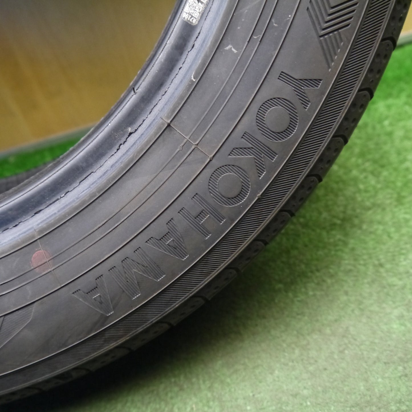 バリ溝！23年！8.5分！2本★165/65R14 ヨコハマ BluEarth-RV RV03 CK ブルーアース 14インチ タイヤ タンク ルーミー ハスラー ソリオ デリカ D:2 等★6031702Hノタ