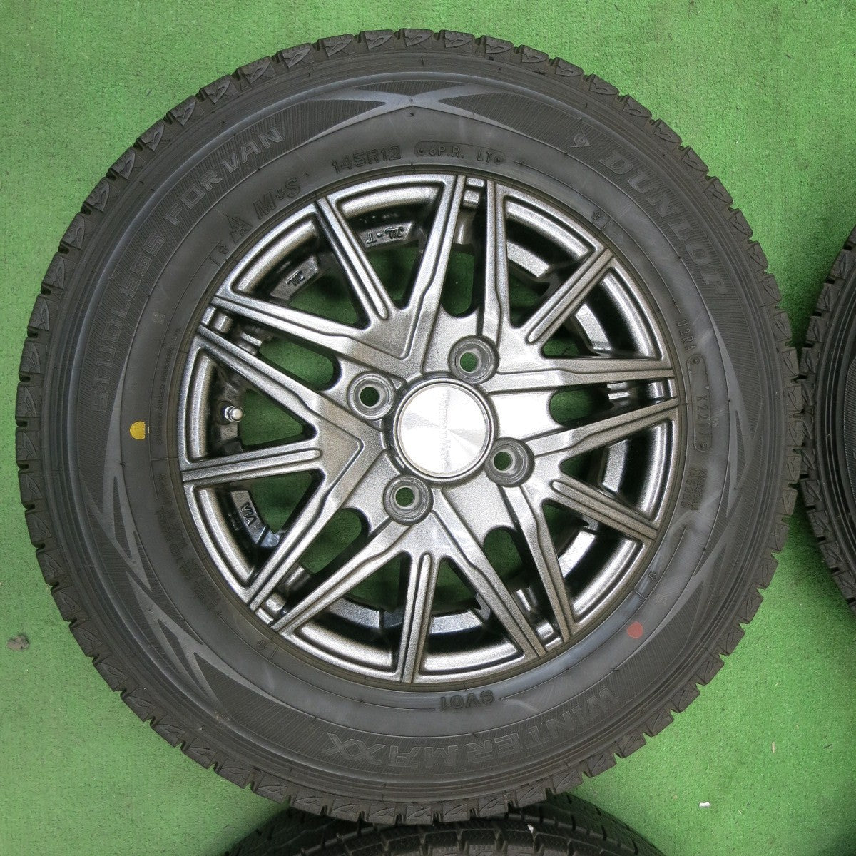 バリ溝！9.5分★スタッドレス 145R12 6PR ダンロップ ウインターマックス SV01 Humanline ヒューマンライン 12インチ PCD100/4H★5042204ナス