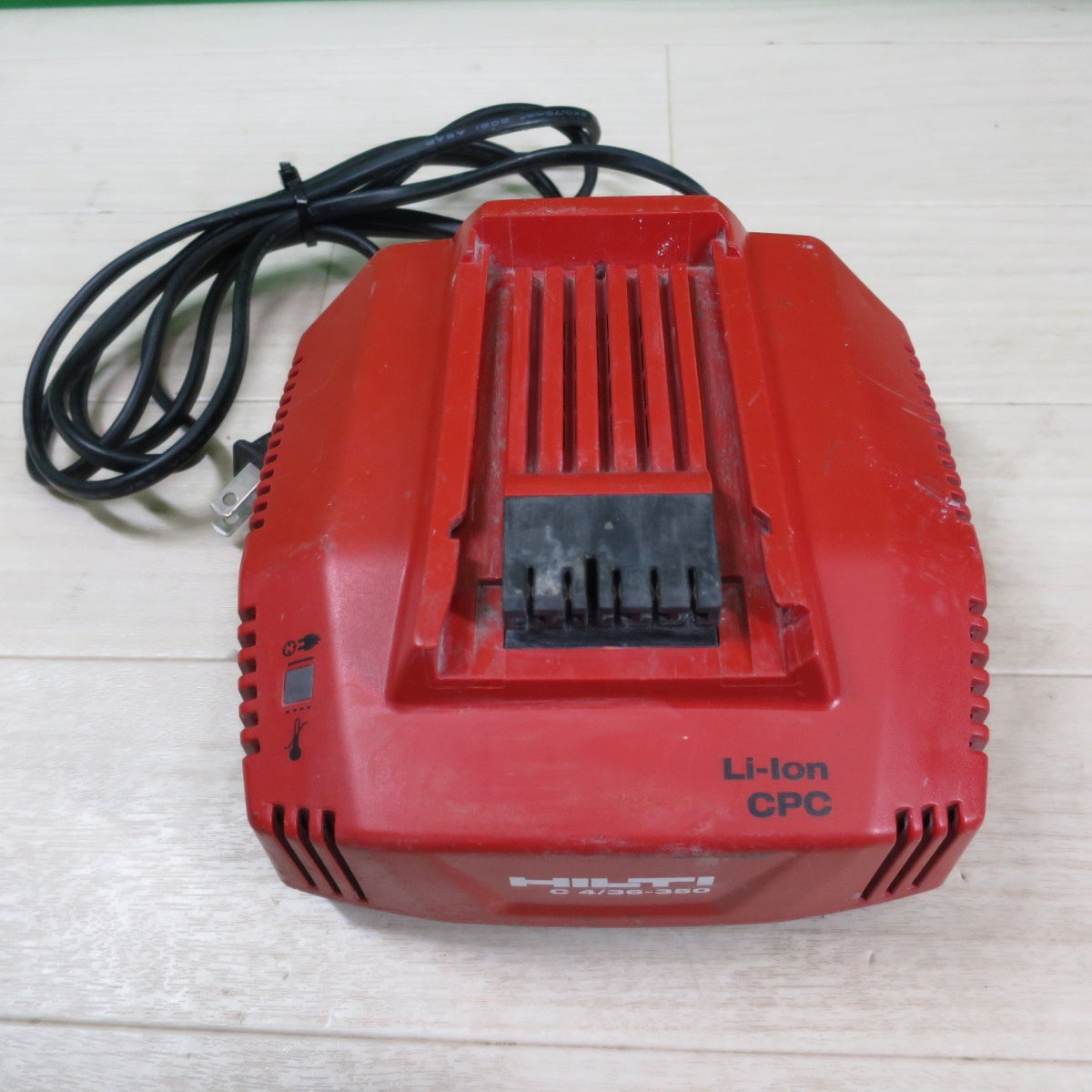 [送料無料] ☆HILTI ヒルティ 充電式 レシプロソー SR 6-A22 電動 工具 切断機 セーバーソー セーバソー☆