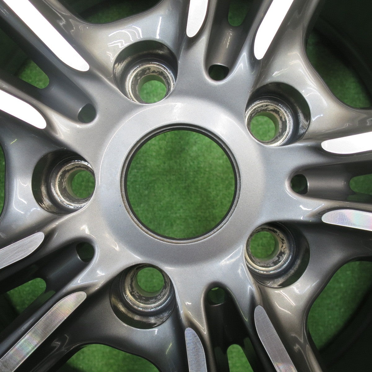 バリ溝！21年！キレイ！9.5分★BMW 等 MAK LUFT FF 225/55R17 スタッドレス ブリヂストン ブリザック VRX3 MFF ルフトFF 17インチ PCD112/5H★5111311NJス