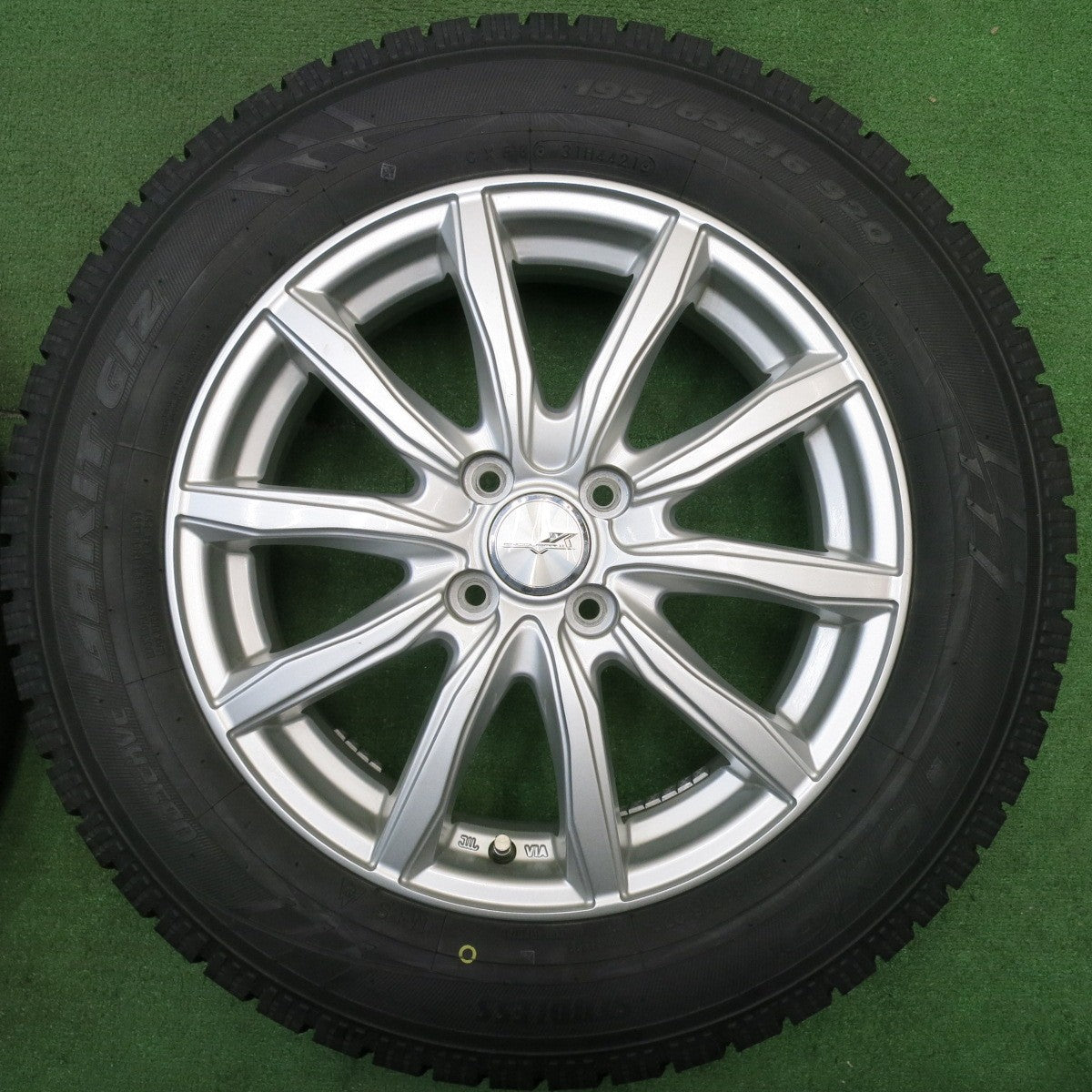 バリ溝！21年！キレイ！9.5分★スタッドレス 195/65R16 トーヨー オブザーブ ガリット GIZ ENCOUGARⅡ エンクーガー2 16インチ PCD100/4H★5042103NJス