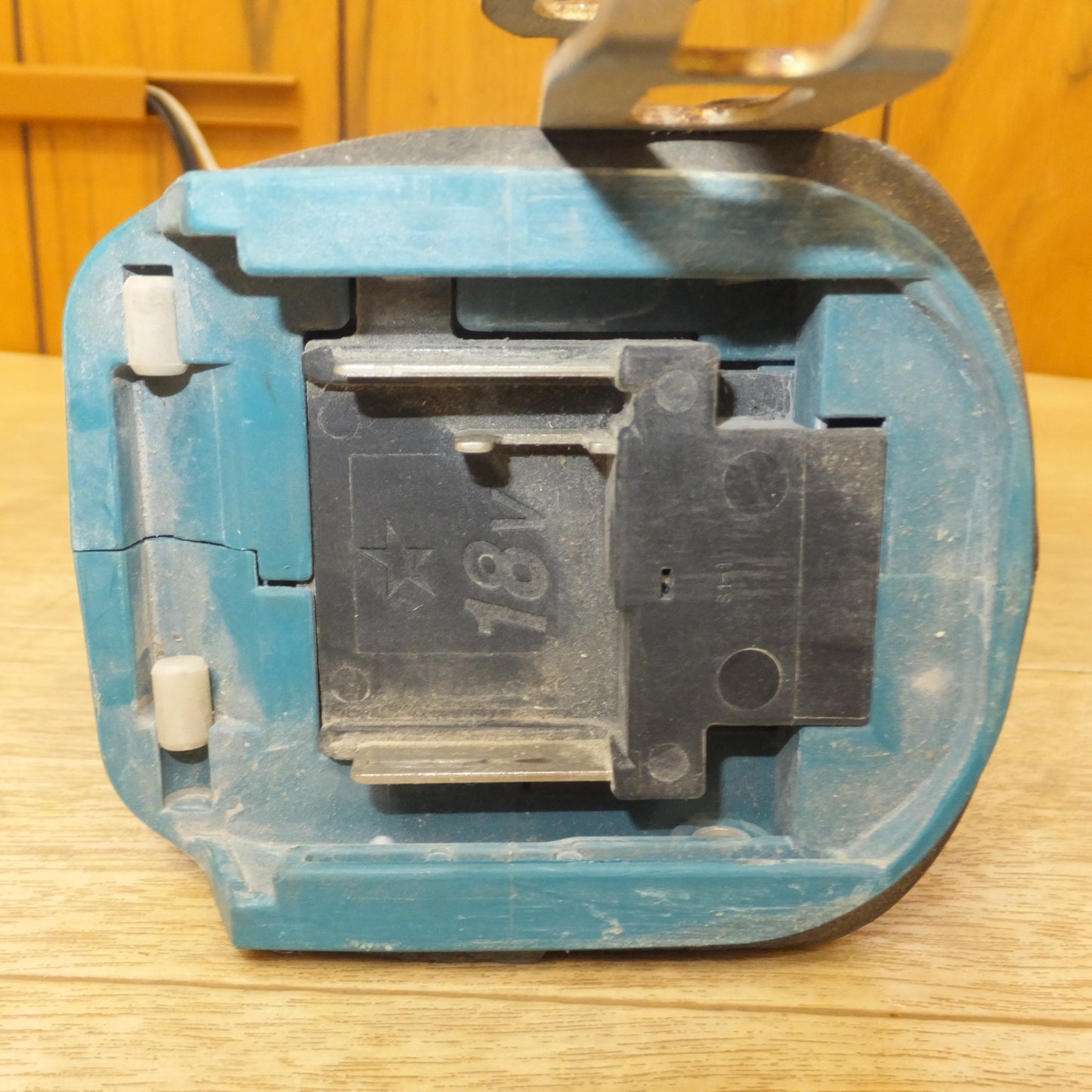 [送料無料] ★マキタ makita 充電式インパクトドライバ TD170D(?) 18V　本体のみ★