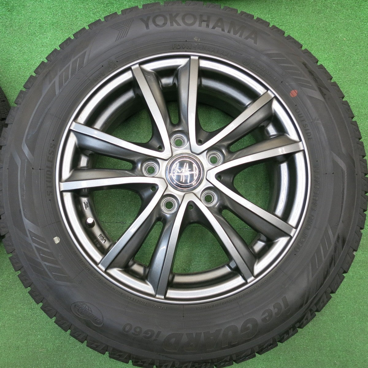 バリ溝！23年！キレイ！9.5分★スタッドレス 195/65R15 ヨコハマ アイスガード iG60 NIRVANA NV ニルバーナ ニルヴァーナ 15インチ PCD114.3/5H★5121418HAス