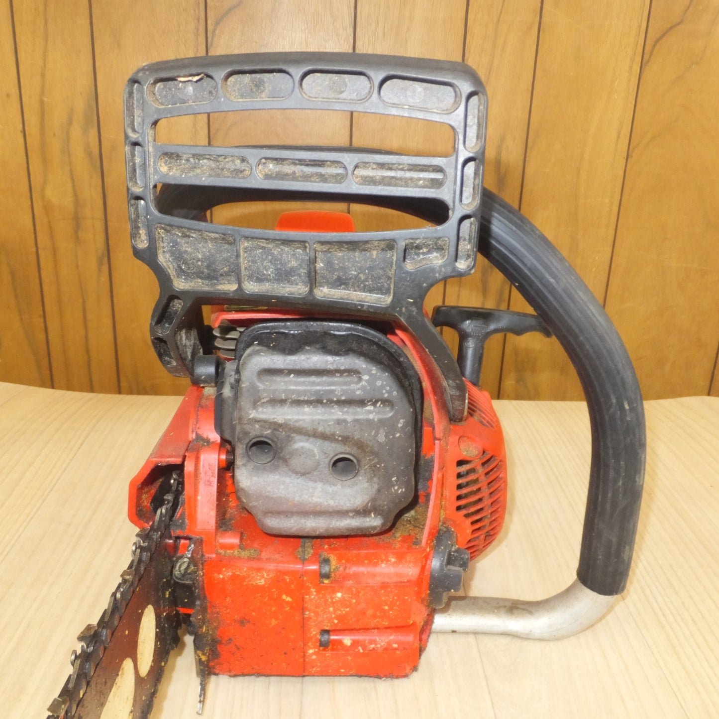[送料無料] 岐阜発 ジャンク★新ダイワ エンジンチェンソー Engine Chain Saw ペッカー E1045S★