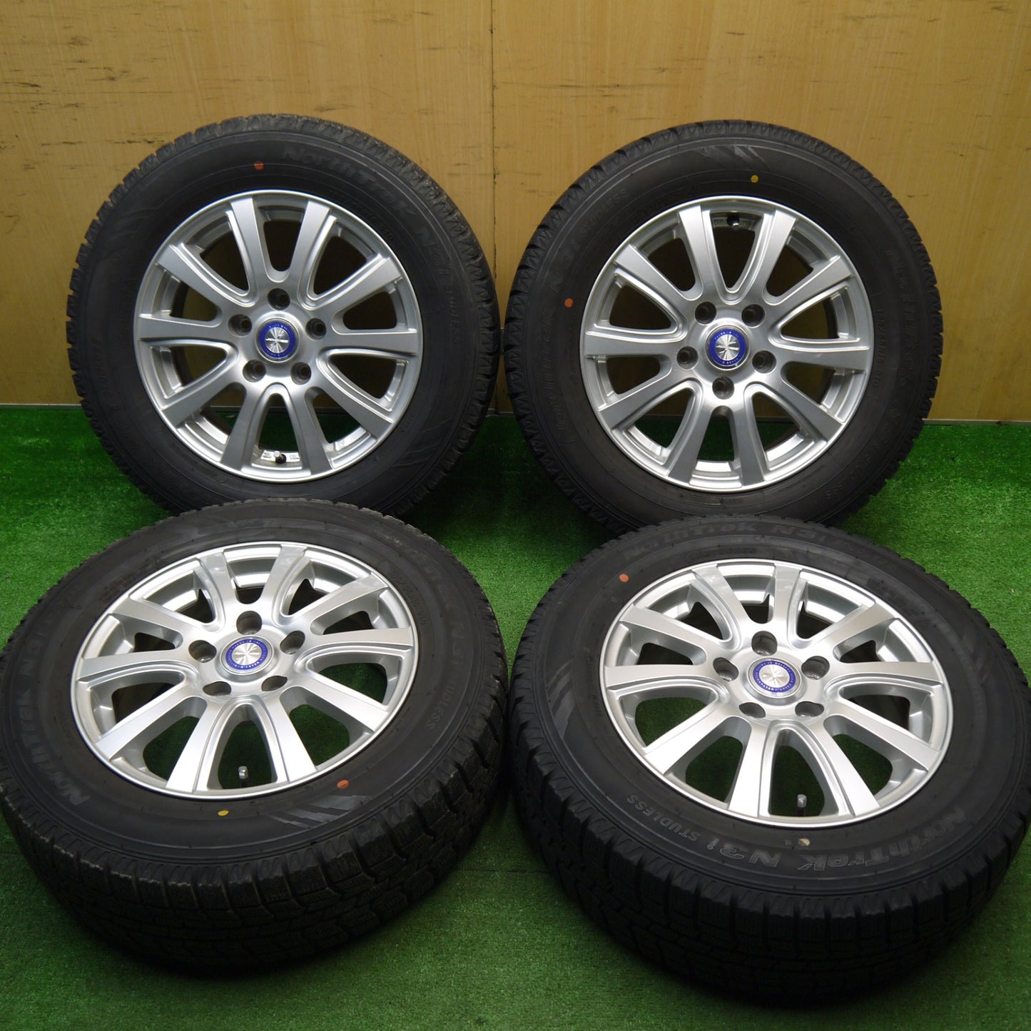 バリ溝！21年！キレイ！9.5分★スタッドレス 195/65R15 オートバックス ノーストレック N3i JENEIGE 15インチ PCD114.3/5H★5112803Hス