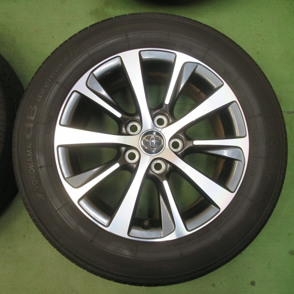 キレイ★トヨタ 130系 マークX 250S 純正 215/60R16 ヨコハマ dBデシベル E70 E70A 16インチ PCD114.3/5H★6040410イノ