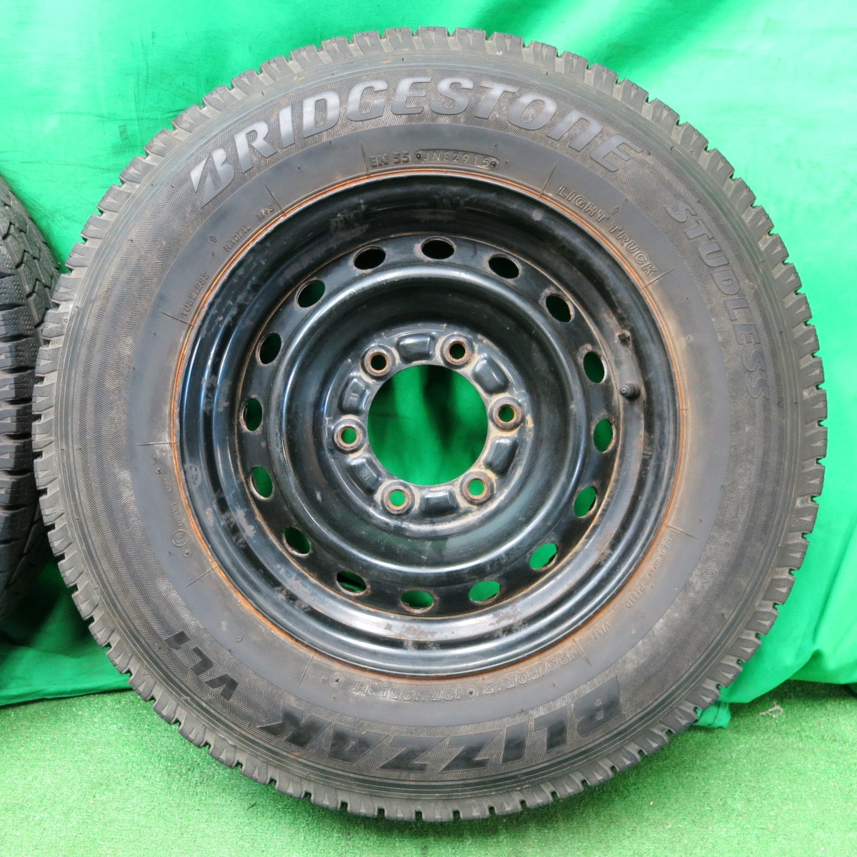 *送料無料* バリ溝！9分★トヨタ ハイエース 純正 スチール 195/80R15 107/105L スタッドレス ブリヂストン ブリザック VL1 PCD139.7/6H★4052903ナス