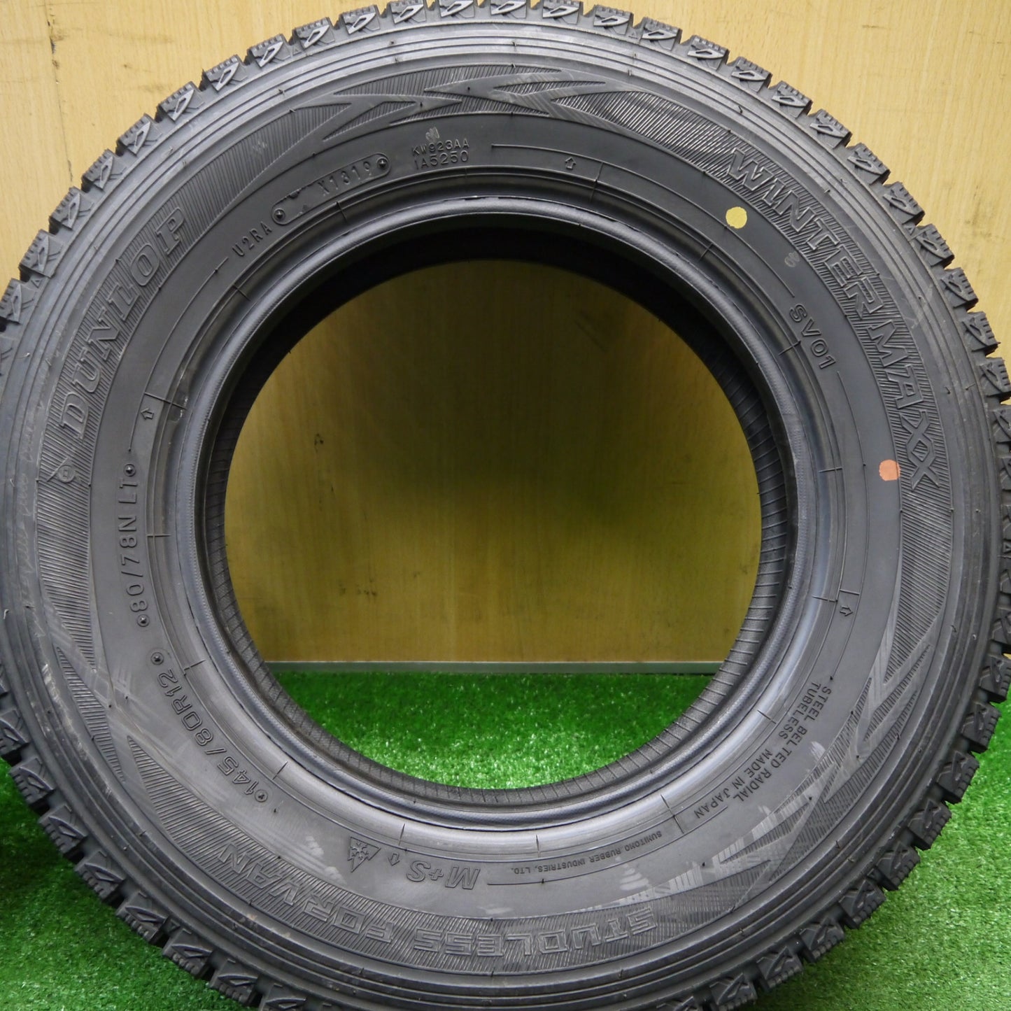 ほぼ未使用★スタッドレス 145/80R12 80/78N ダンロップ ウインターマックス SV01 タイヤ 12インチ 軽トラック 軽バン 等★5120904Hスタ