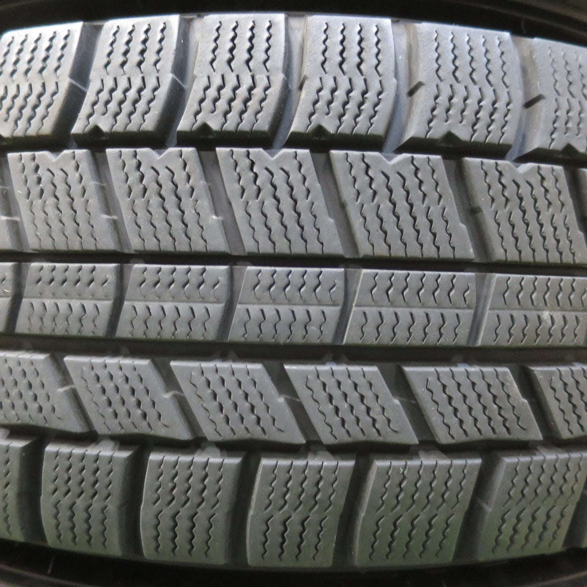 バリ溝！22年！キレイ！9分★スタッドレス 195/65R15 オートバックス ノーストレック N5 LEBEN レーベン 15インチ PCD114.3/5H★6020508イス