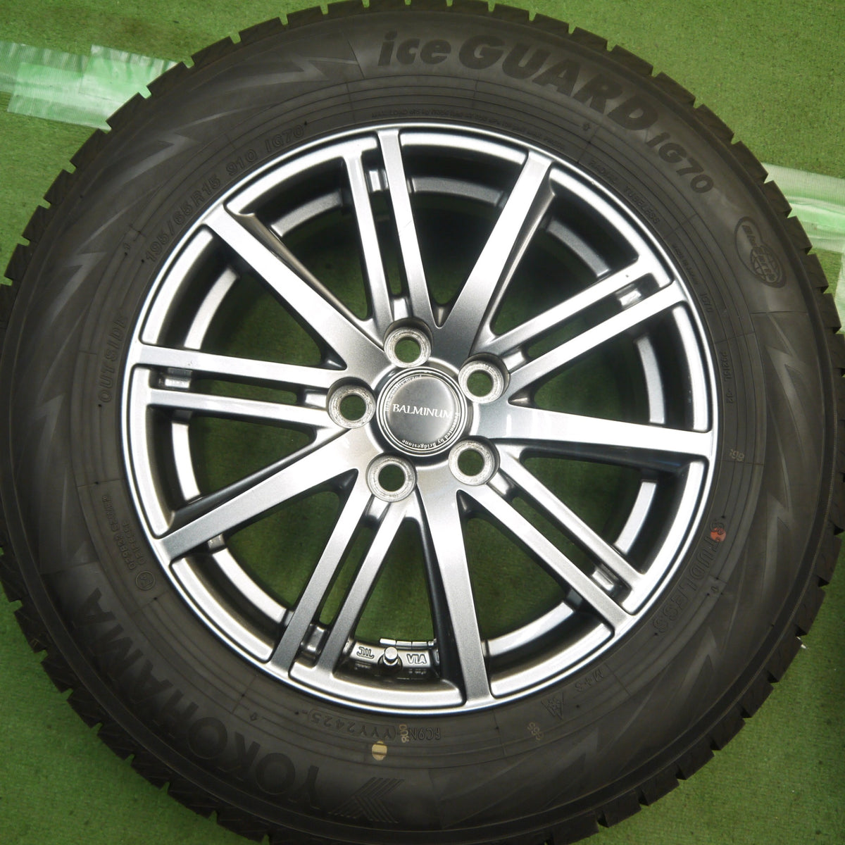 バリ溝！25年！キレイ！ほぼ10分◎プリウス 等 195/65R15 スタッドレス ヨコハマ アイスガード iG70 BALMINUM BR10 バルミナ 15インチ PCD100/5H◎6091404Hス