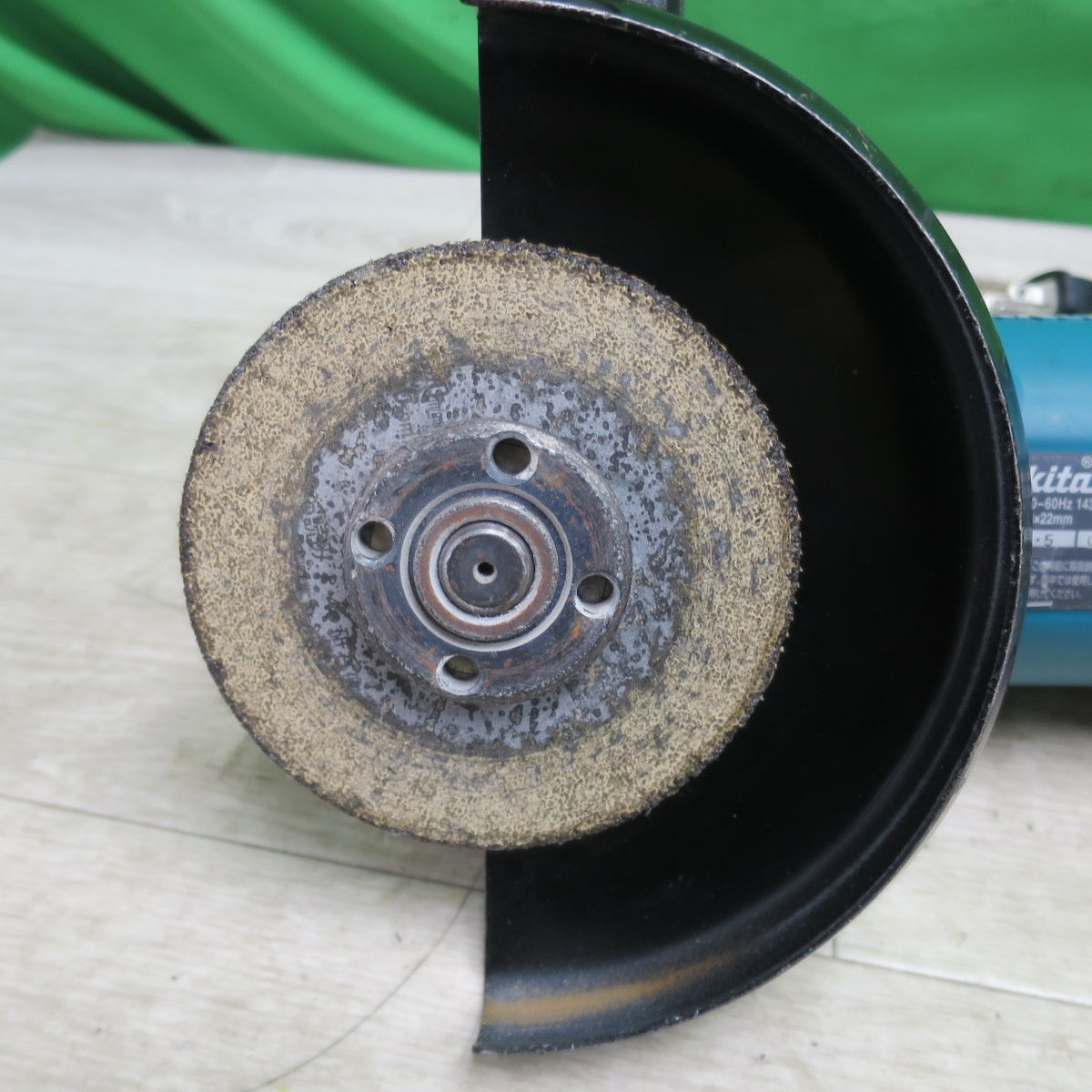 [送料無料] キレイ☆マキタ 150mm ディスクグラインダー GA6021C 電動 工具 研摩 研磨 機☆