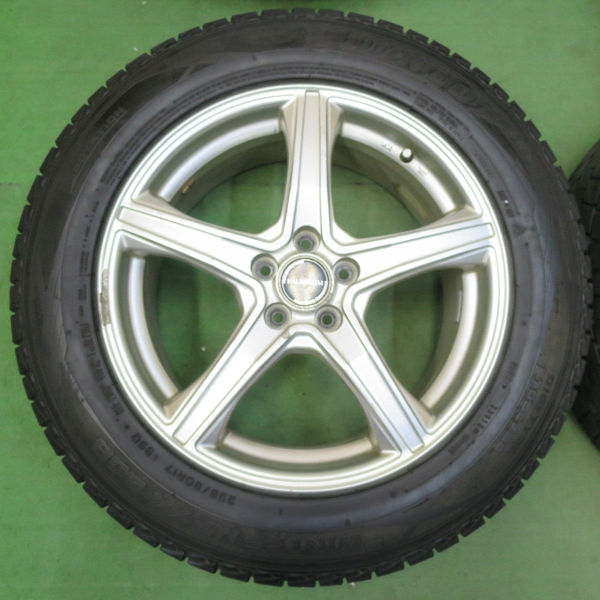 4本価格★フォレスター 等 225/60R17 スタッドレス ダンロップ ウインターマックス SJ8 BALMINUM バルミナ 17インチ PCD100/5H★5032602イス