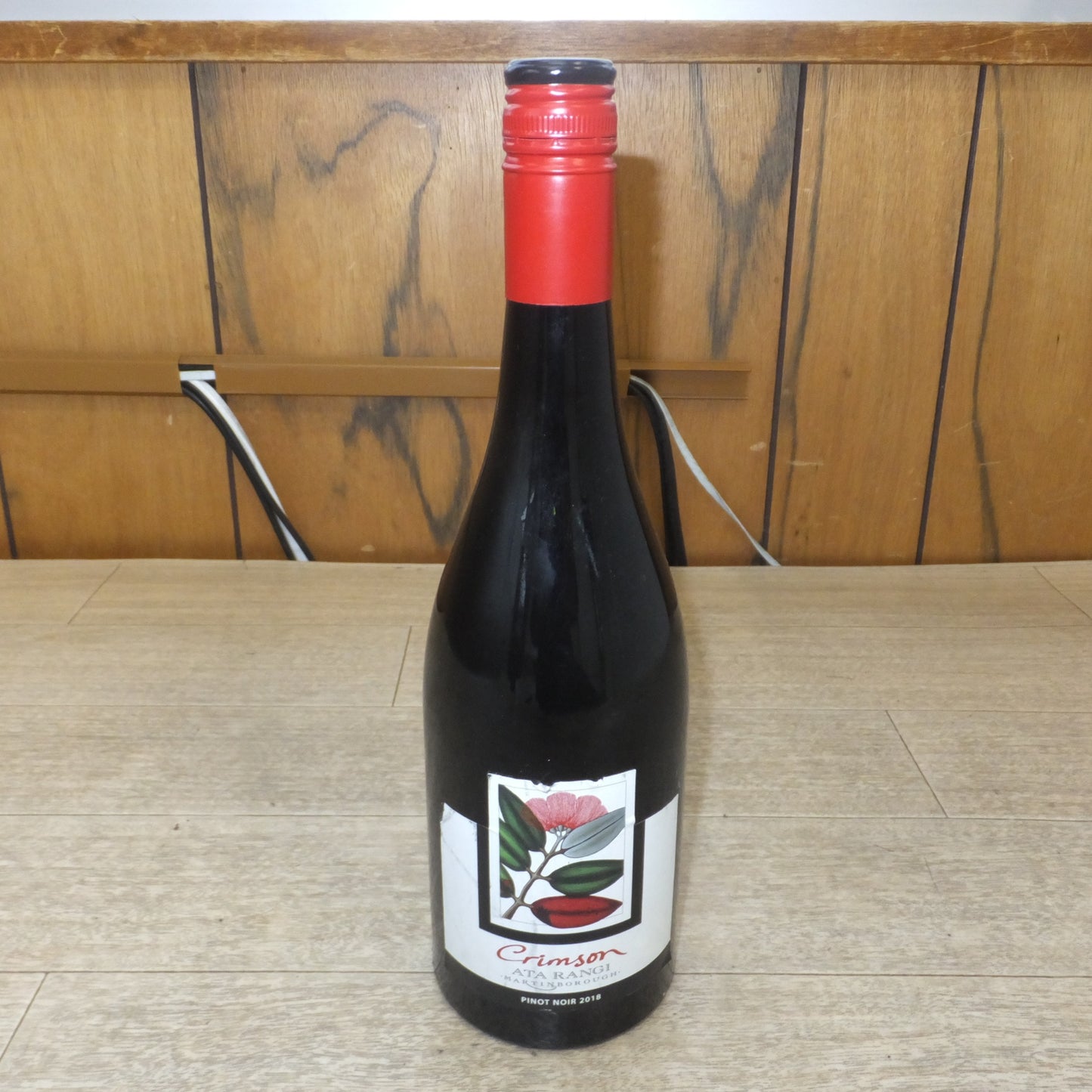 [送料無料] 未開栓★アタ・ランギ・クリムゾン・ピノ・ノワール 2018 750ml 13.5%　ATA RANGI Crimson PINOT NOIR　MARTIN BOROUGH★
