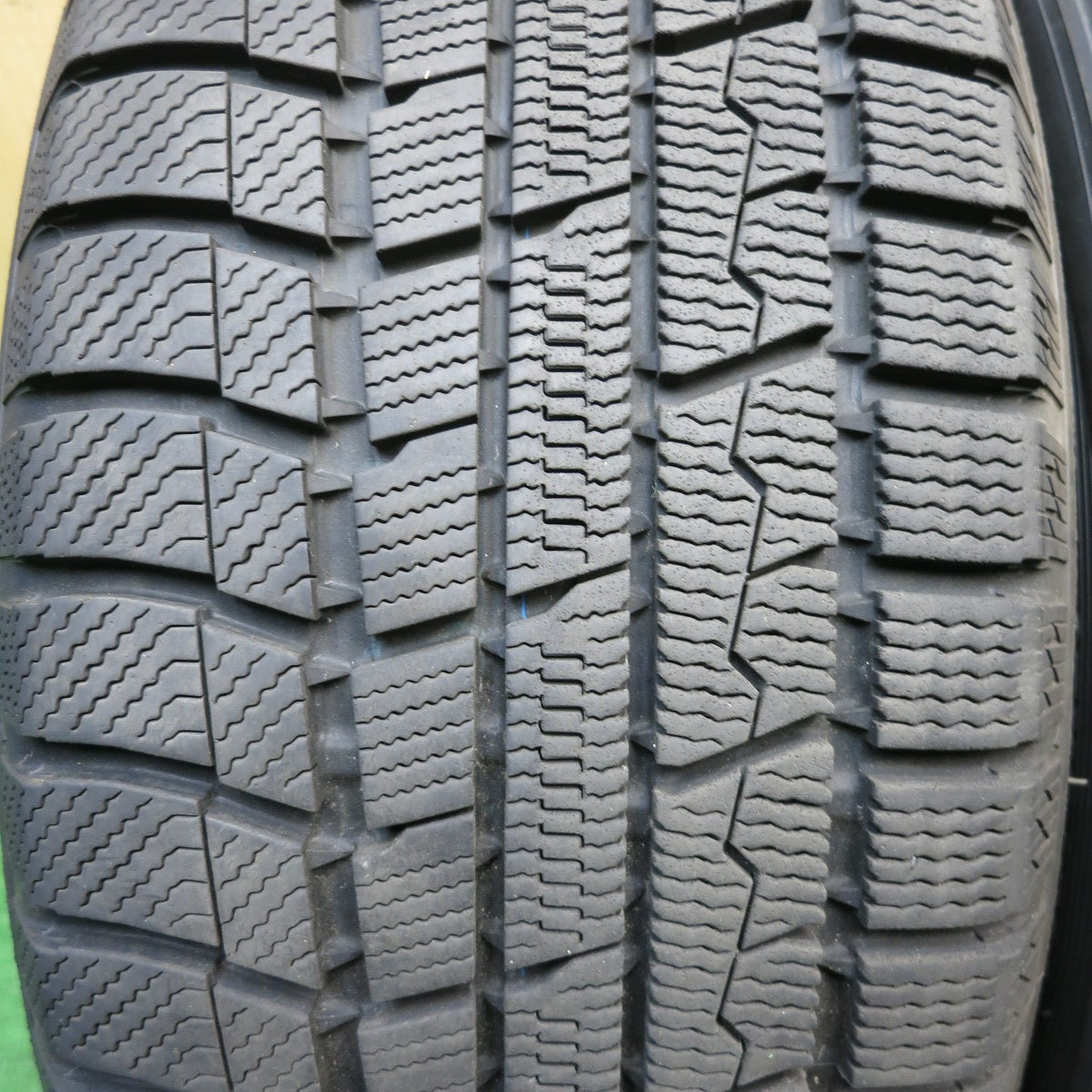 バリ溝！21年！キレイ！9.5分★スタッドレス 215/60R17 トーヨー ウインター トランパス TX SCHNEIDER MiD シュナイダー 17インチ PCD114.3/5H★5052302AKス