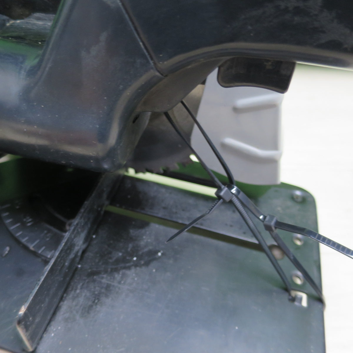 [送料無料] ☆山真製鋸 高速型 チップソー 切断機 Mr.パーチェン シェーバー YAMASHIN 高速 カッター 電動 工具 コード式☆