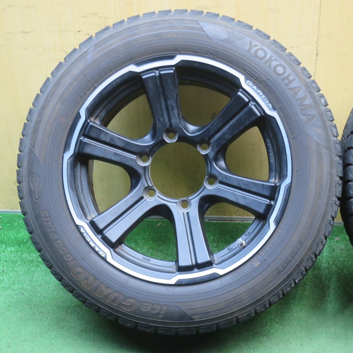 バリ溝！9.5分◎RAYS GARCIA REVOLVER 205/60R16 スタッドレス ヨコハマ アイスガード iG50 プラス レイズ ガルシア リボルバー 16インチ PCD139.7/6H◎6060801NJス