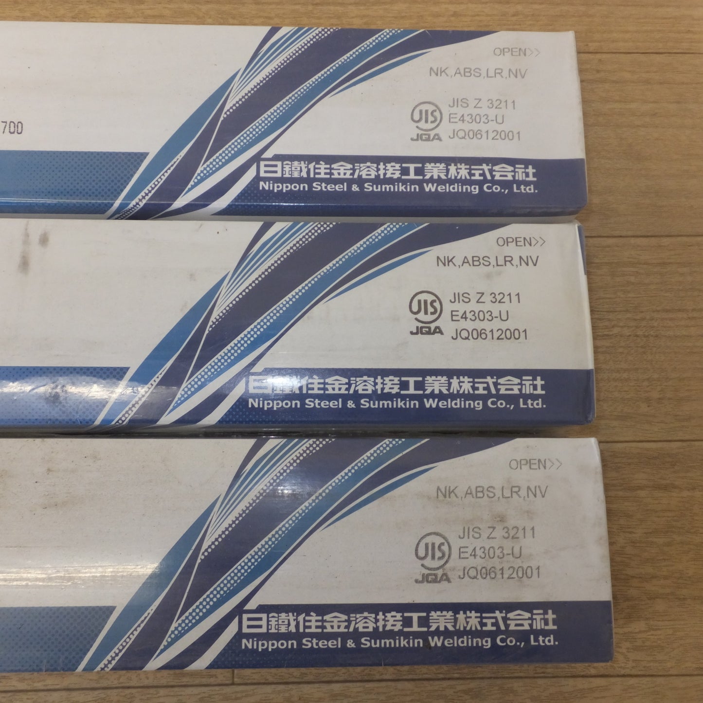[送料無料] 未使用★日鉄溶接 NSSW WELDREAM Red ライムチタニヤ系被覆アーク溶接棒 NS-03Hi 4×450mm 5kg 3箱 セット★