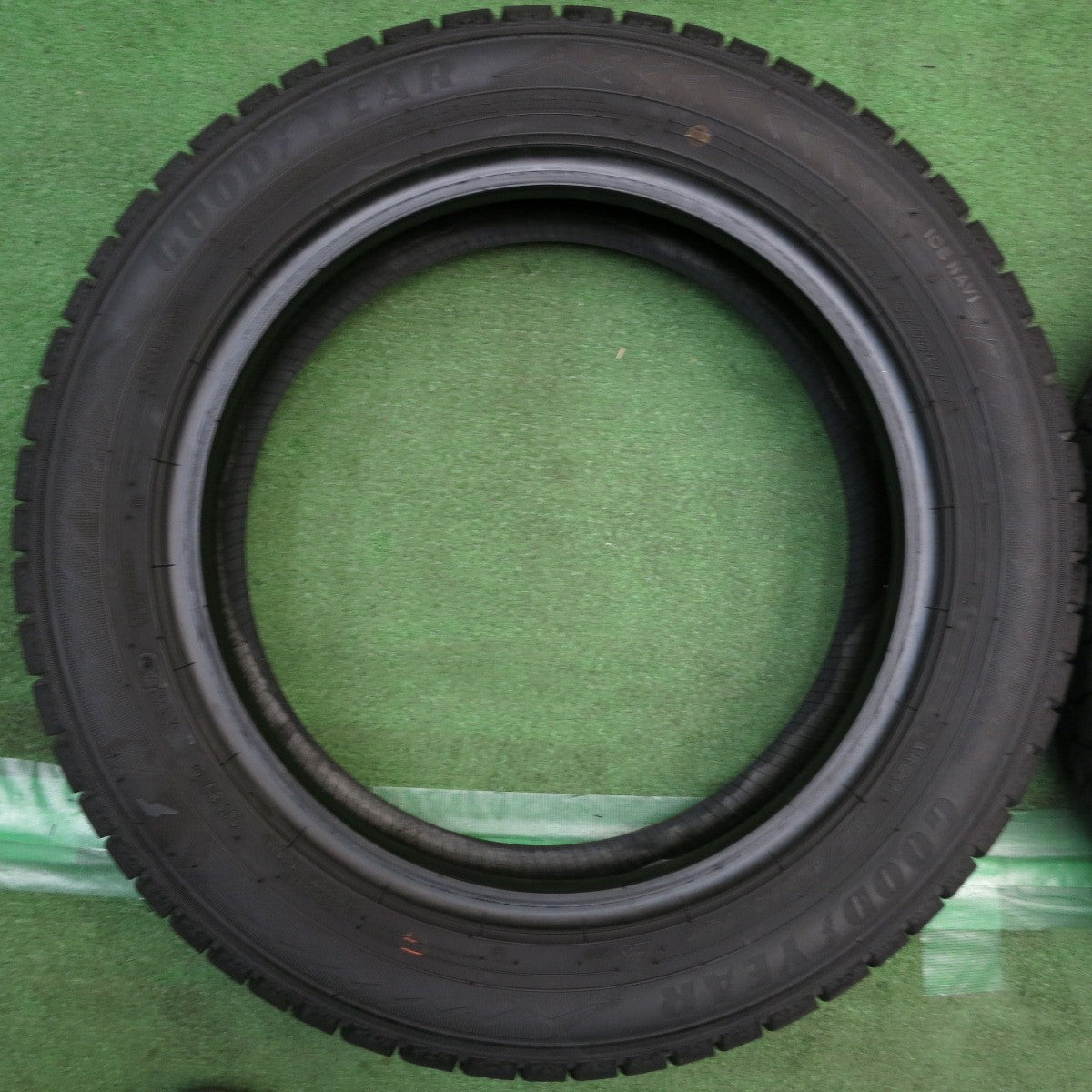 バリ溝！24年！9分◎スタッドレス 155/65R14 グッドイヤー アイスナビ8 タイヤ 14インチ 軽自動車 N-BOX スペーシア タント 等◎6092107KKスタ