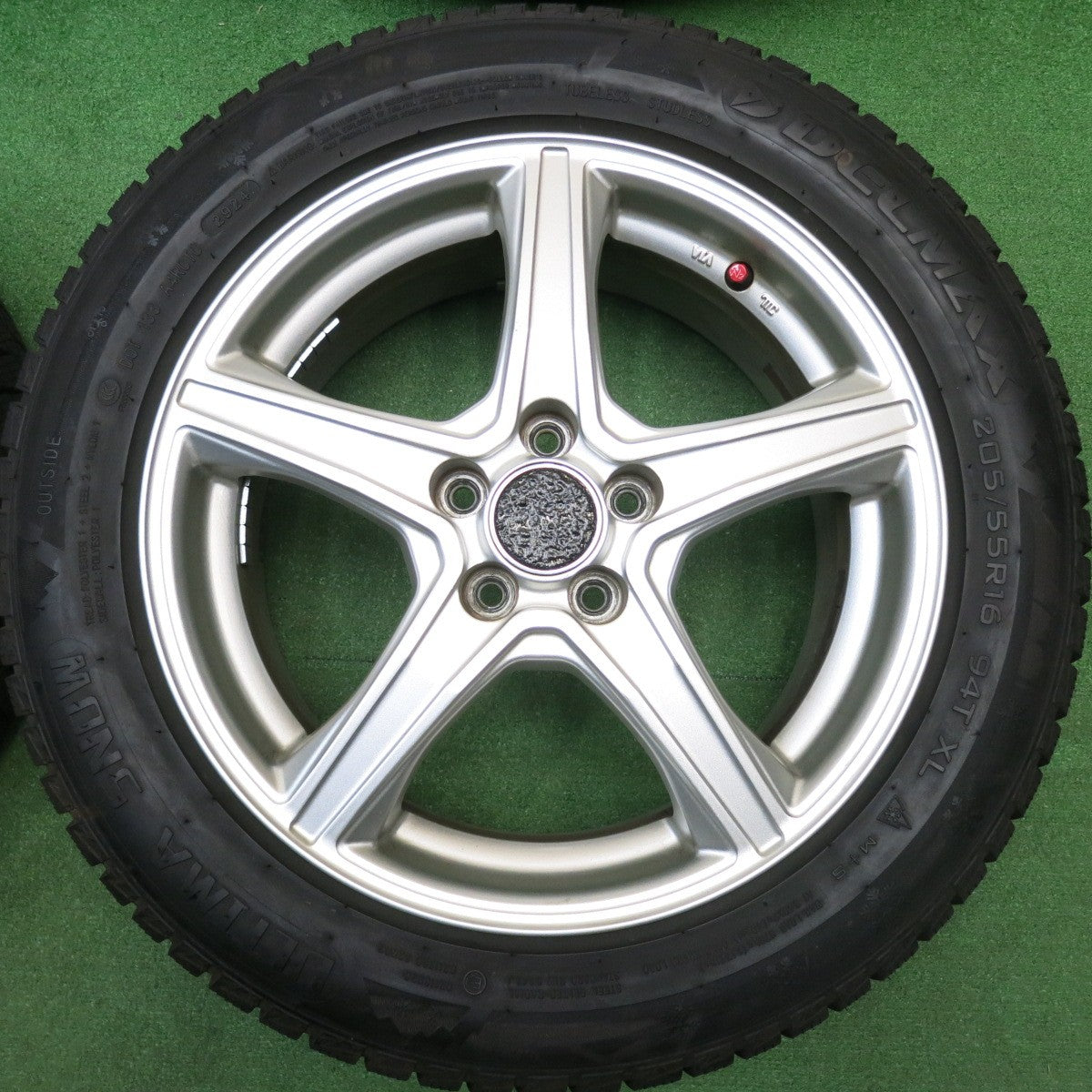 バリ溝！24年！9.5分以上★インプレッサ 等 205/55R16 スタッドレス デルマックス ULTIMA SNOW BALMINUM バルミナ 16インチ PCD100/5H★6010202HAス