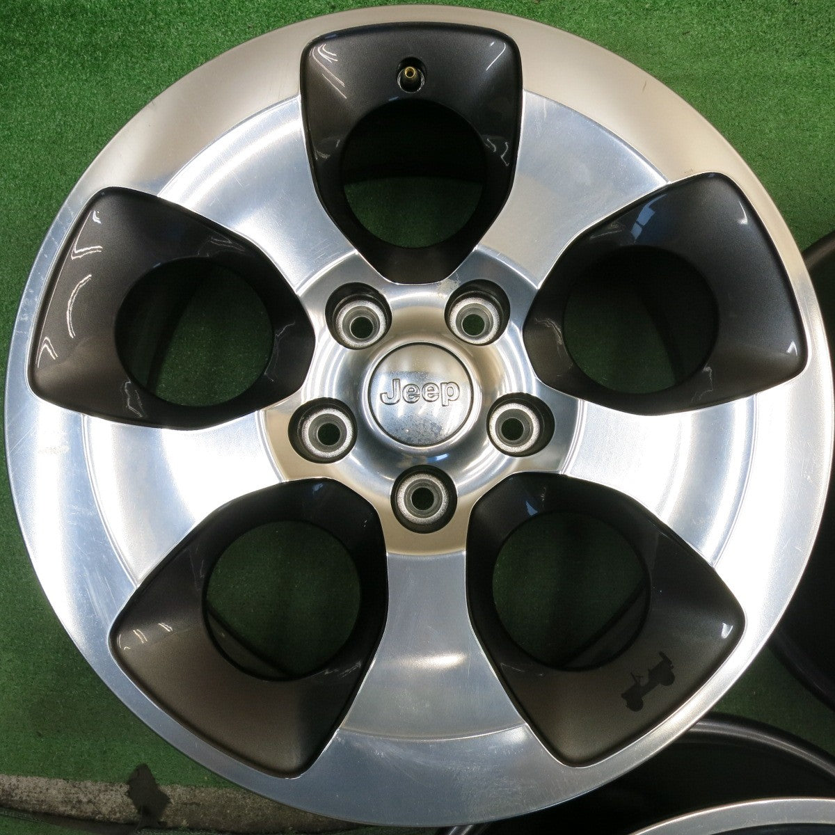 5本価格★JEEP ジープ JK ラングラー アンリミテッド サハラ 純正 MOPER ホイール 18インチ 18×7.5J PCD127/5H★6071104HAホ