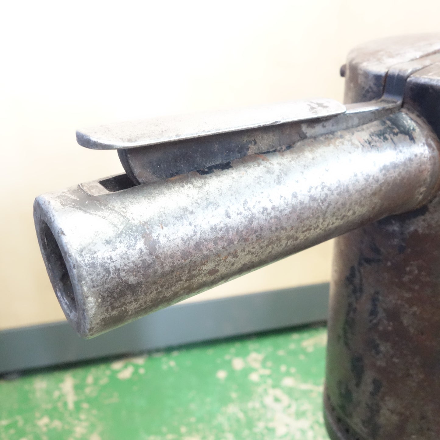 [送料無料] ☆東空 TOKU エアー式 コンクリート ブレーカー TCB型 TCB-300 ハツリ☆