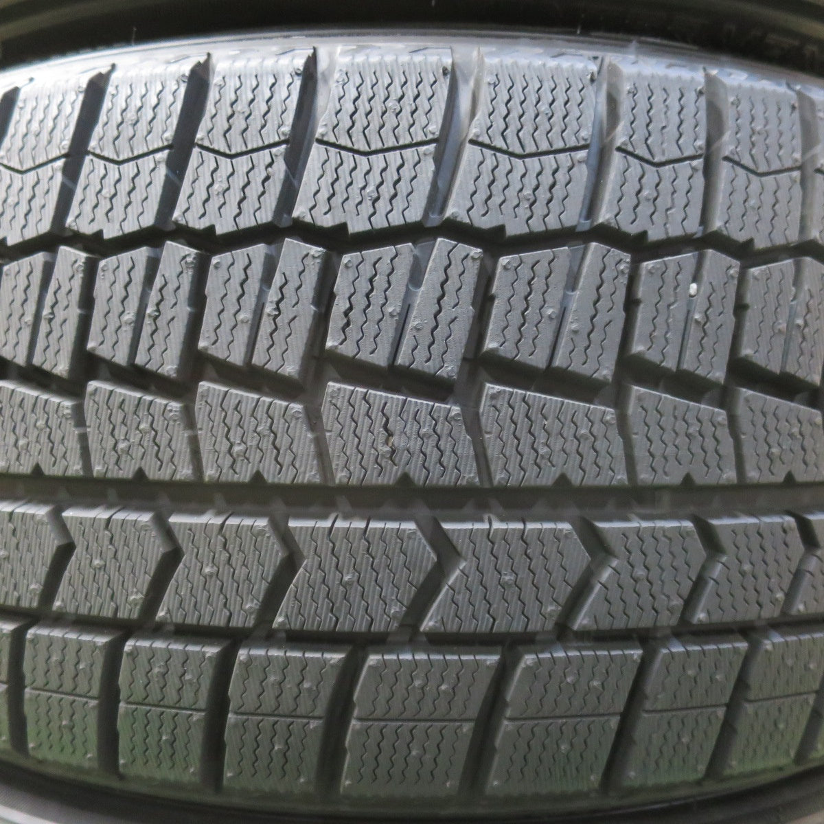 超バリ溝！24年！ほぼ10分★スタッドレス 225/40R18 ダンロップ ウインターマックス WM02 18インチ インプレッサ プリウス カローラツーリング 86 BRZ 等★5112111イスタ