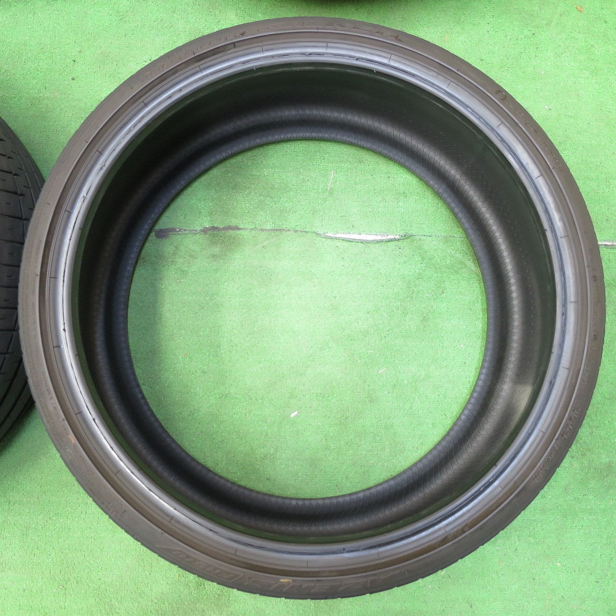 *送料無料* バリ溝！24年！9.5分★215/35R19 ファルケン アゼニス FK510 タイヤ 19インチ プリウス ウィッシュ 86 BRZ 等★4080403イノタ