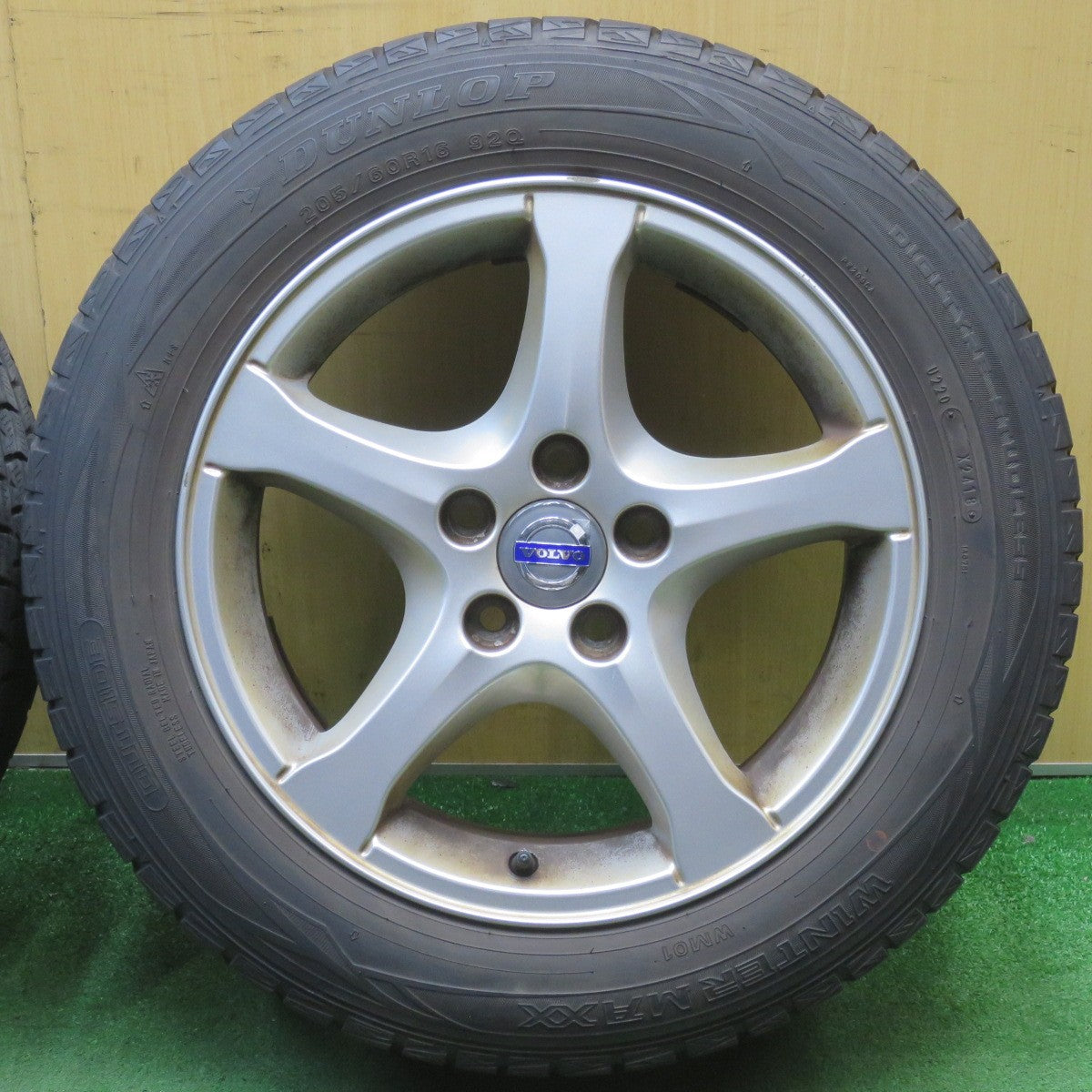 4本価格★ボルボ S60 V60 等 純正 205/60R16 スタッドレス ダンロップ ウインターマックス WM01 16インチ PCD108/5H★6051508NJス