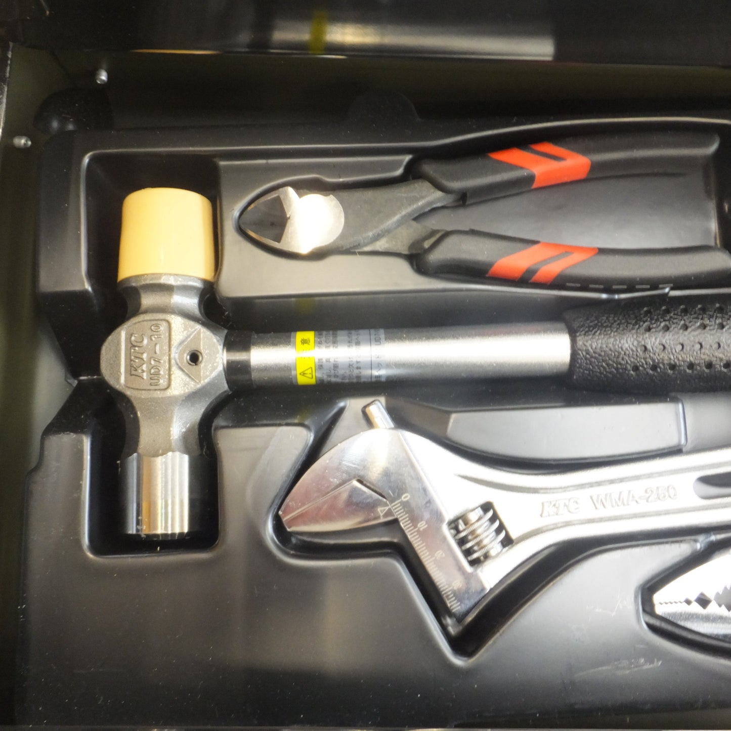 [送料無料] 美品★京都機械工具 KTC 63点 工具セット SK36320WZODEM オリーブドラブ★