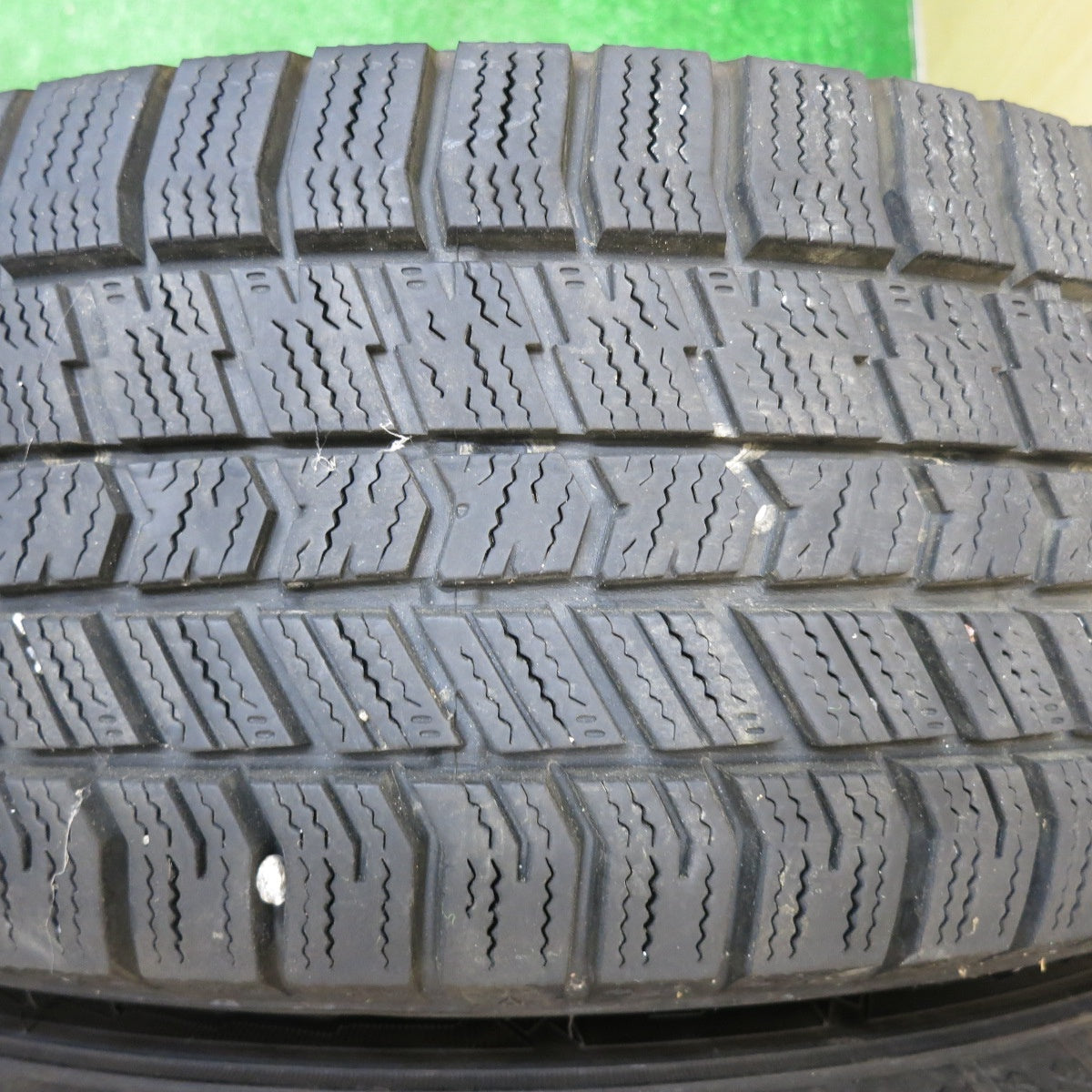 バリ溝！22年！8.5分★トヨタ 60系 ノア ヴォクシー 純正 195/65R15 スタッドレス グッドイヤー アイスナビ8 15インチ PCD114.3/5H★5050401NJス