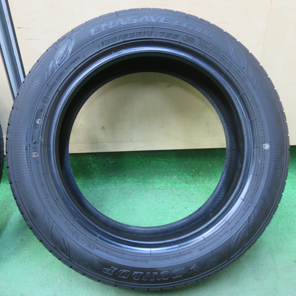 バリ溝！25年！9.5分以上★155/65R14 ダンロップ エナセーブ EC300 タイヤ 14インチ タント ワゴンR スペーシア N-BOX 等★5121703イノタ