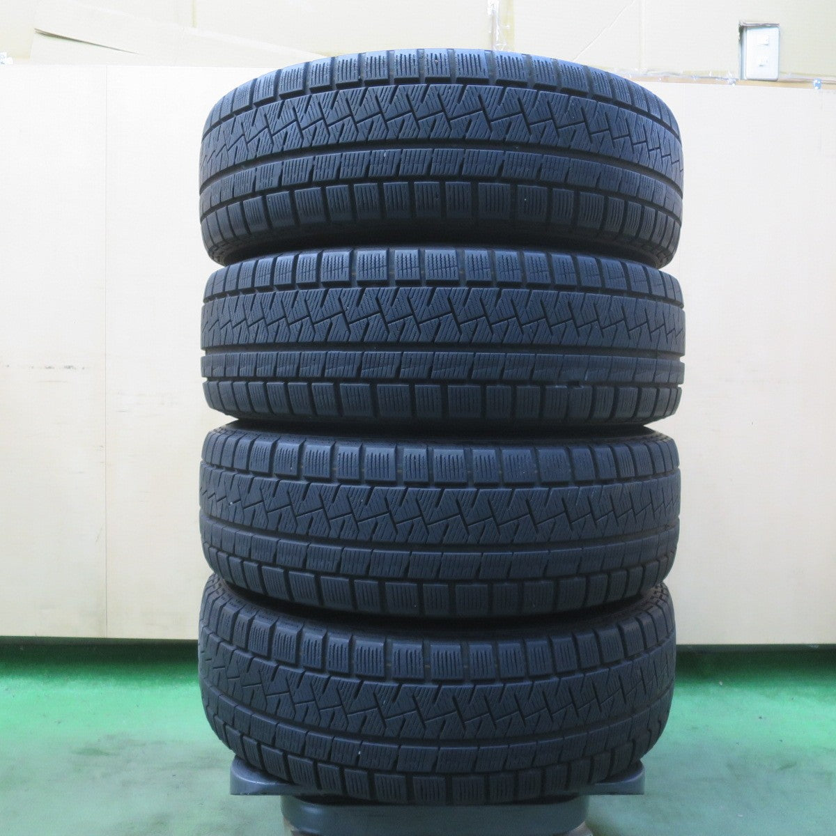 キレイ★ホンダ フリード 純正 スチール 185/65R15 スタッドレス ピレリ アイスアシンメトリコ 15インチ PCD114.3/5H★6052608イス