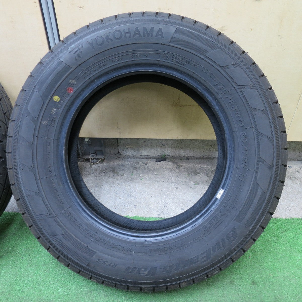 新車外し！25年★145/80R12 80/78N ヨコハマ BluEarth-Van RY55 ブルーアース 12インチ キャリイ エブリイ ハイゼット 等★6021802NGノタ