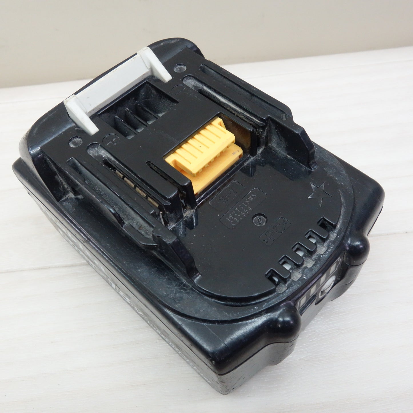 [送料無料] ☆マキタ 18V Li-ion リチウム イオン バッテリー BL1860B 6.0Ah 残量表示 雪☆