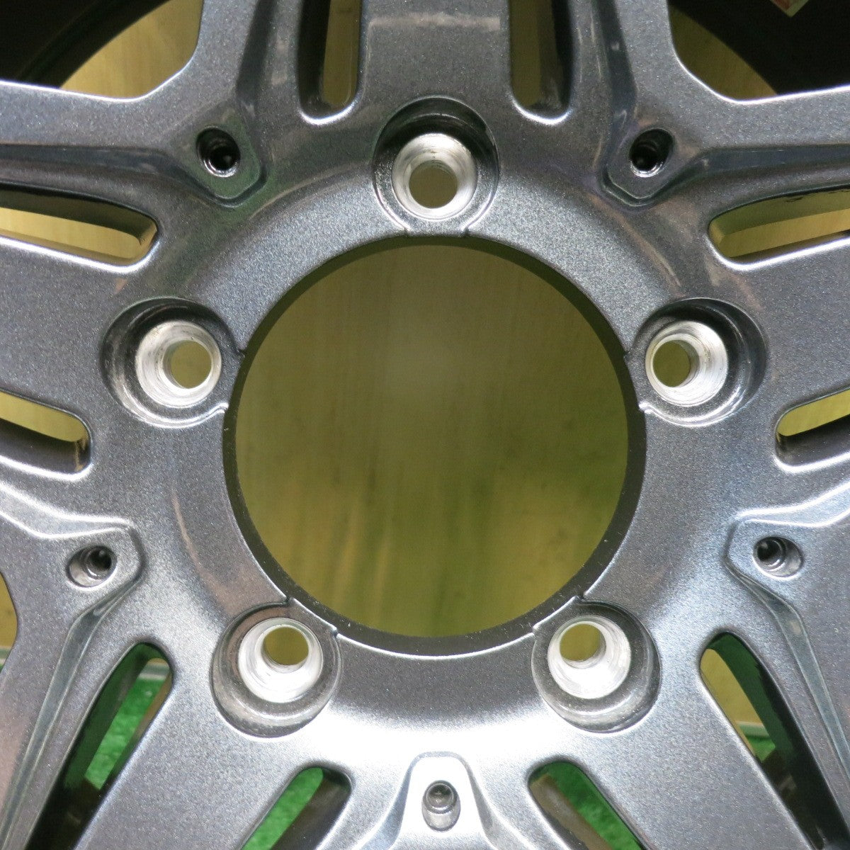 バリ溝！25年！キレイ！9.5分◎スタッドレス 195/80R15 ブリヂストン ブリザック DM-V2 MAD CROSS JB-01 マッドクロス 15インチ PCD139.7/5H◎6101106HAス